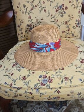 Source Unknown Tan Straw Sun Hat with Red & Blue Floral Band